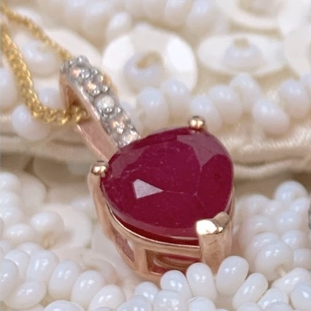 ♥️Ruby Heart-shaped Pendant♥️